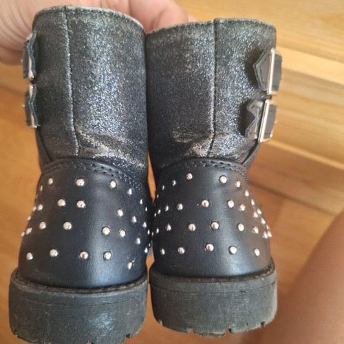 Canguro girls' boots size 27 with glitter like new