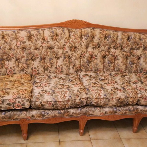Sofa in very good condition, like new