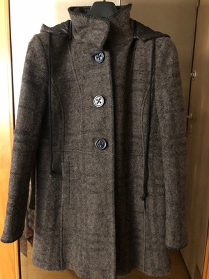 Concept coat used, brown, size M, with detachable hood
