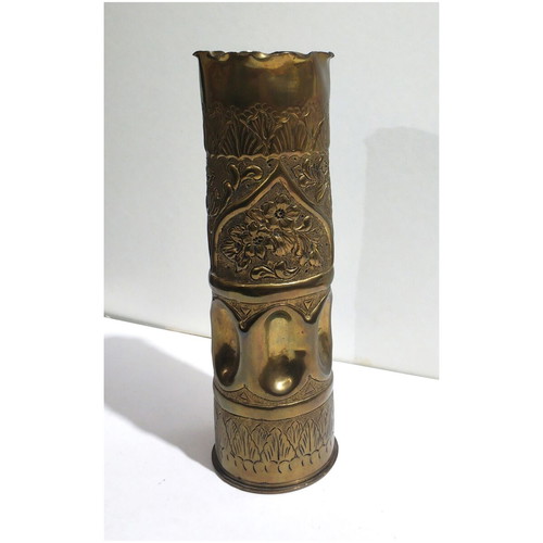 75mm M5A1 Shell Casing Vase 1944 with Ornate Design like new