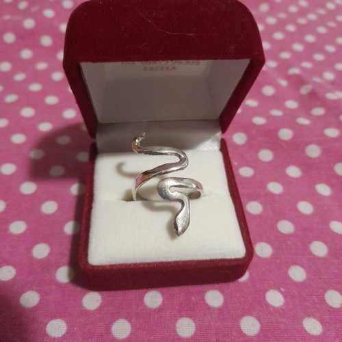 Gianniotiko silver 9.25 handmade snake ring like new