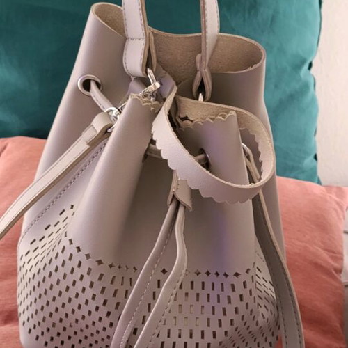 Gray medium-sized bucket crossbody bag like new, synthetic leather