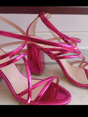 Envie Shoes women's sandals like new, pink, size 39, block heel