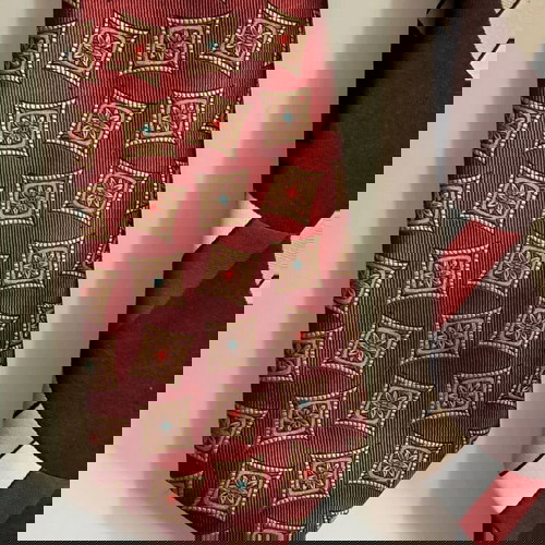 4 γραβάτες  με ιδιαίτερο  design