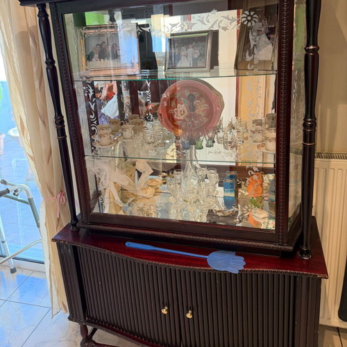 Neoclassical living room unit like new