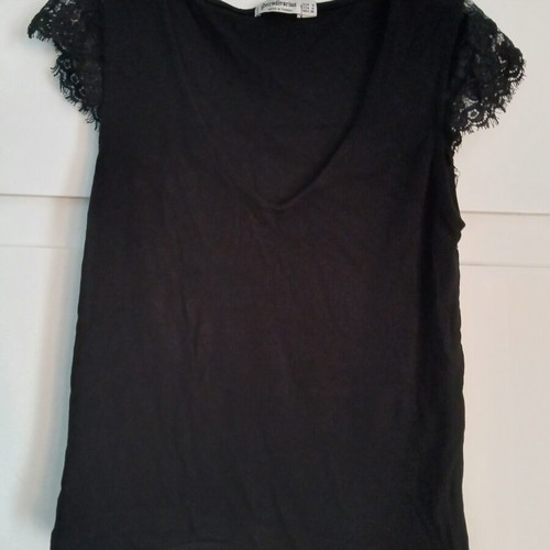 Stradivarius blouse with lace on shoulders used, black, size M