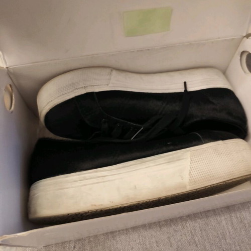 Superga black women's flatform athletic shoes like new, size 38