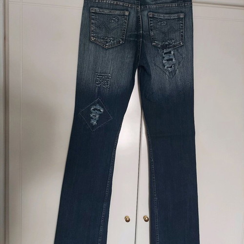 Γυναικείο Blue Jean παντελόνι σαν καινούργιο, μπλε με σκισίματα και στρας