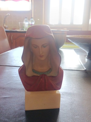 Madonna bust in bonded marble, like new