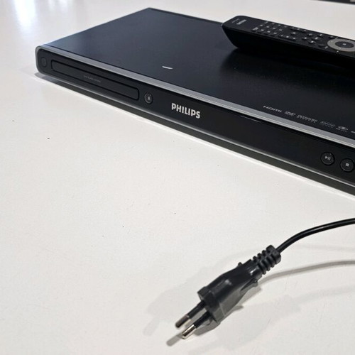 Philips DVD Player used in excellent condition with remote