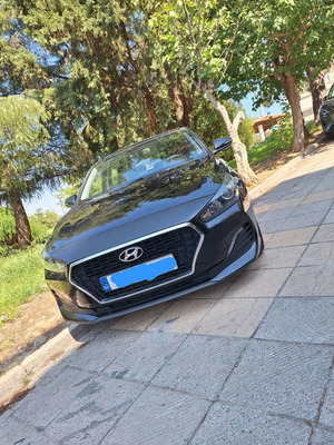 Hyundai i30 2019 fastback σαν καινούργιο, full extra, κάμερα