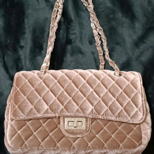 Velvet shoulder bag like new, beige with multiple pockets