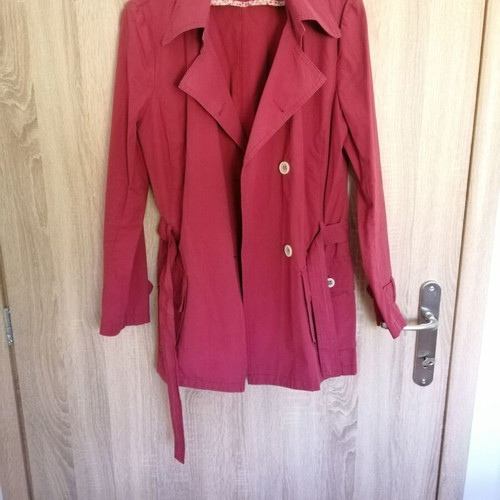 Selestino trench coat size S used, burgundy
