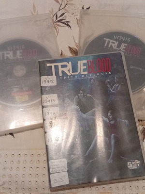 True Blood DVD season 3, like new, 5-disc set with subtitles