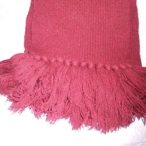 Bordeaux knitted scarf like new