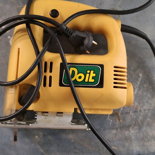 ELECTRIC SAW. FUNCTIONAL