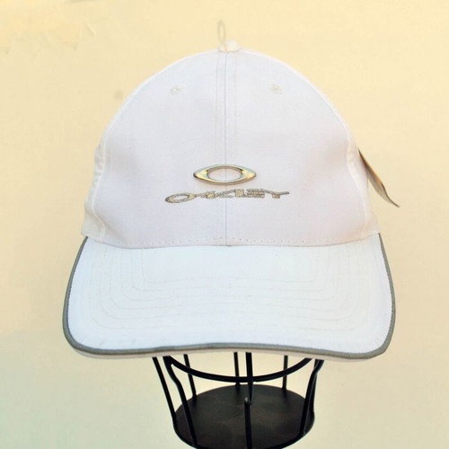 Oakley white unisex hat new with tags