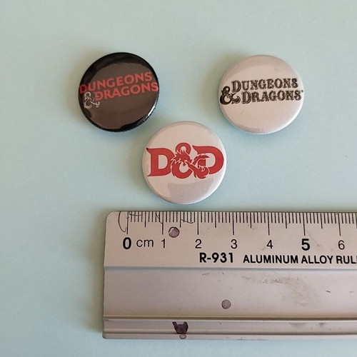 Dungeons and Dragons pins set of three new