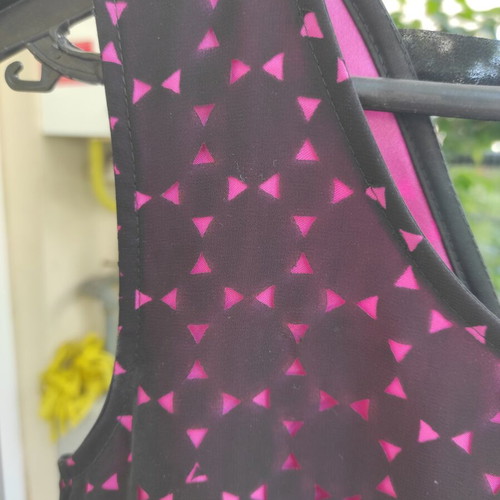 Estel midi sleeveless dress with geometric lace pattern, black and pink, size S 44