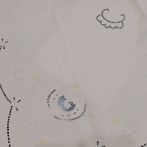 Vintage tablecloth used, dimensions 86x86