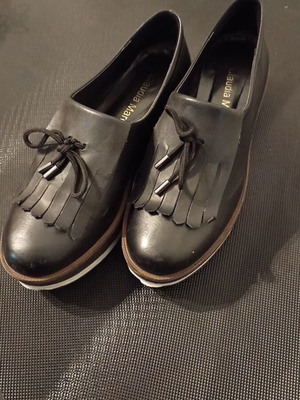 Women's leather shoes used, size 38, black