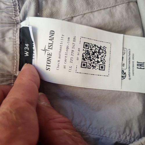 Stone Island Luxury Set Cargohose W34 and T-Shirt L like new