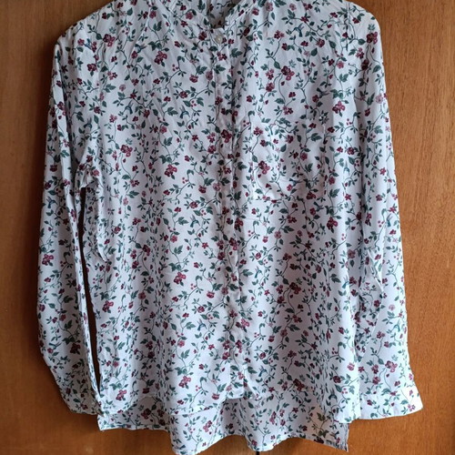 Floral lightweight shirt, medium to large