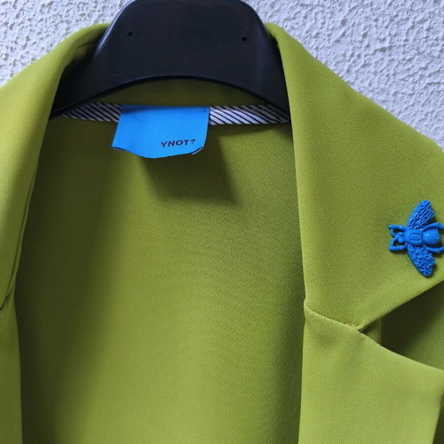 YNOT? Lime Green Blazer Small new with blue bee pin