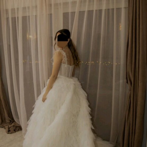 Anna Sposa 2-in-1 wedding dress 2025 with Swarovski crystals