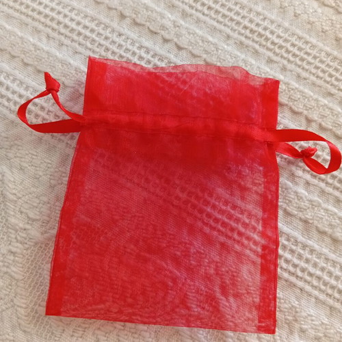 Red pouch 12x10.5 cm like new