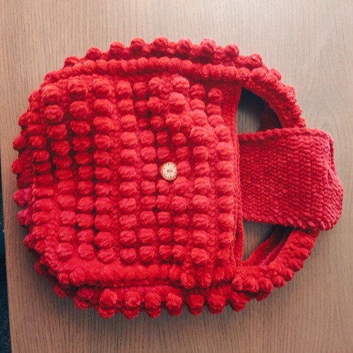 Handmade knitted bag new, red with handle