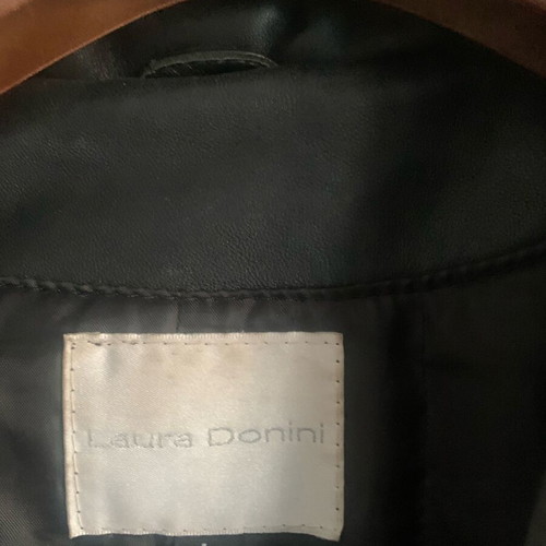 Laura Donini leather coat like new, black with belt