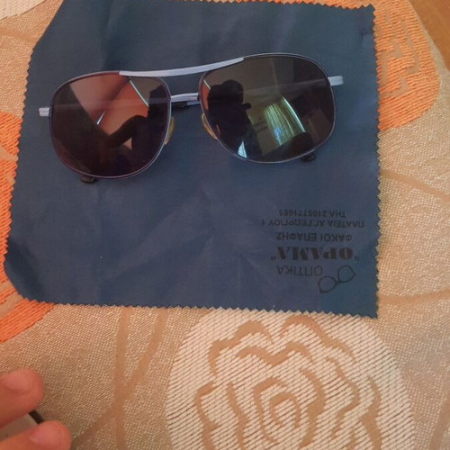 Sunglasses with case and cleaning cloth, turquoise