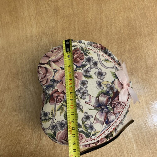 Jewelry box heart-shaped used