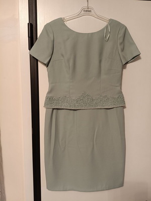 J.R. Nites by Caliendo women's dress like new, elegant peplum design