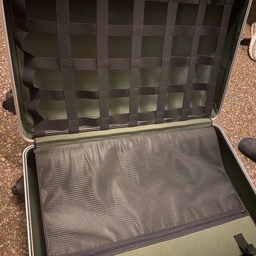 Zero Halliburton metal travel suitcases used, silver, pair