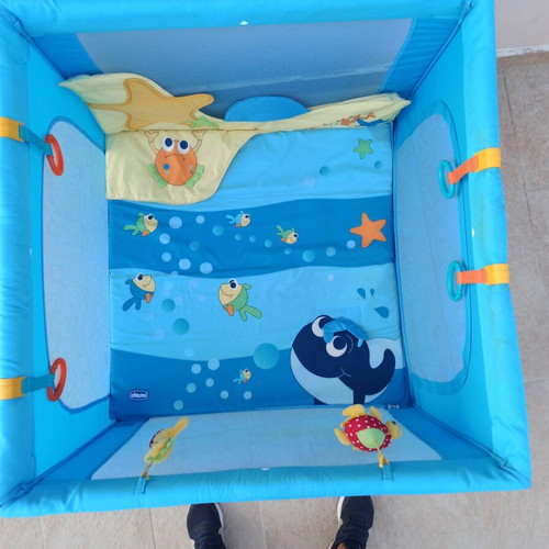 Playpen used, very good condition with side zipper
