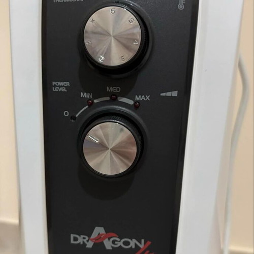 DeLonghi Dragon 4 oil-filled electric radiator like new with 10 fins 2500W
