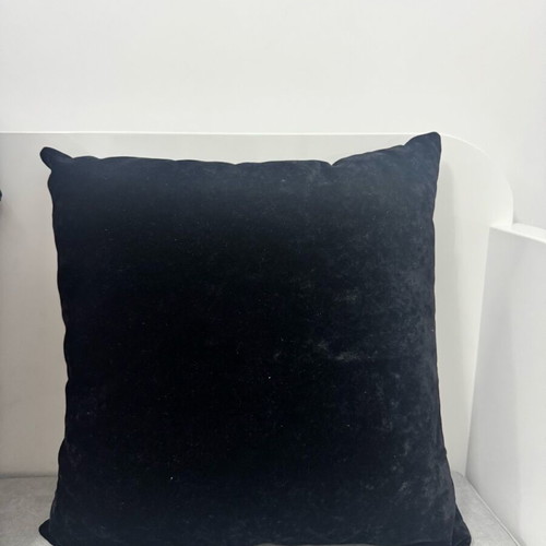 Decorative pillow 40x40 black like new