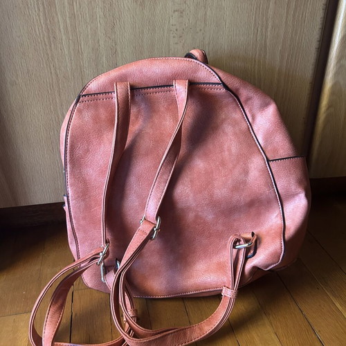 Backbag Verde like new, burnt orange color
