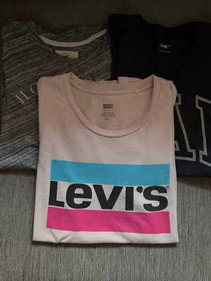 Hollister, Gap, Levi’s t-shirts used, pack of 3