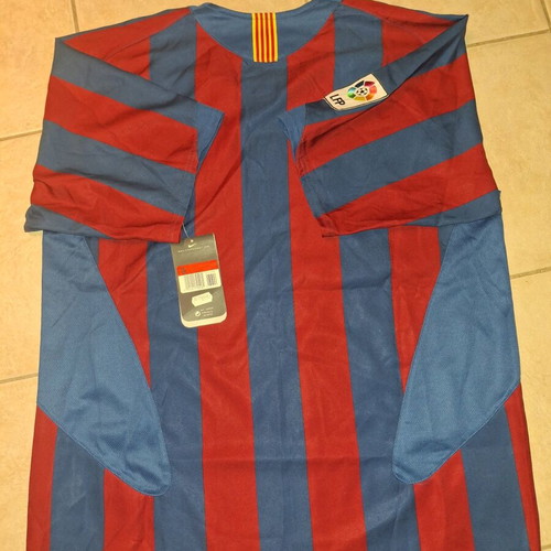 Barcelona 2005-2006 Home Kit authentic, new, collectible, Large