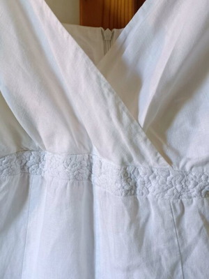 Linen dress like new, white, with band under bust