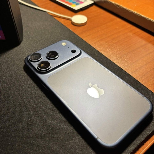Apple iPhone 17 Pro 256GB 12GB RAM used, deep blue