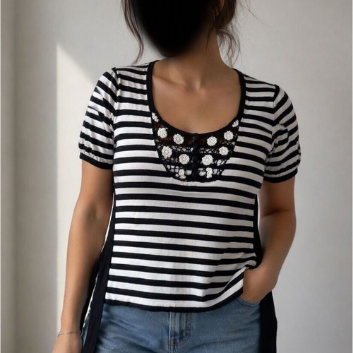 Monsoon Fusion women's blouse size S like new, black and white