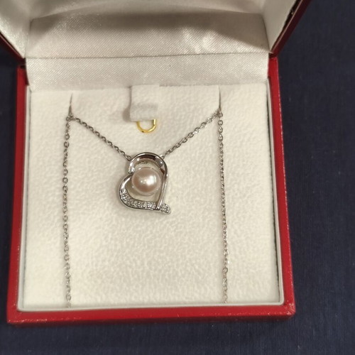 14K White Gold Heart Pendant with Diamonds and Japanese Akoya Pearl, 40 cm chain