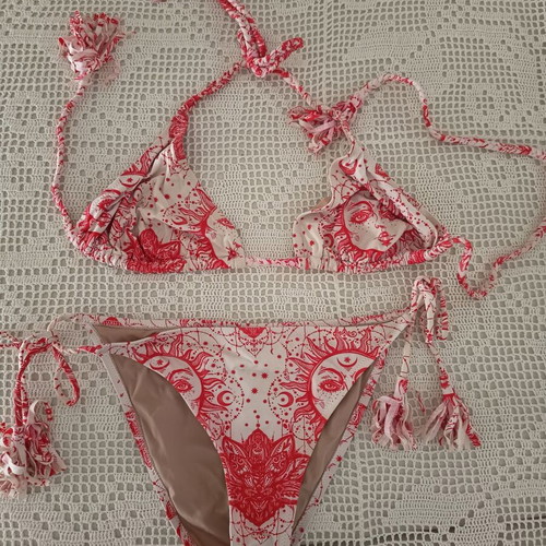 Maaboo bikini XL, white and red