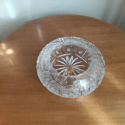 Czechoslovakian ashtray used with small peeling inside
