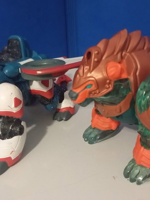 Gormiti Hyperbeast figures, set of 2, with sound