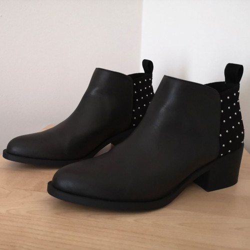 H&M ankle boots size 38 black with studs like new